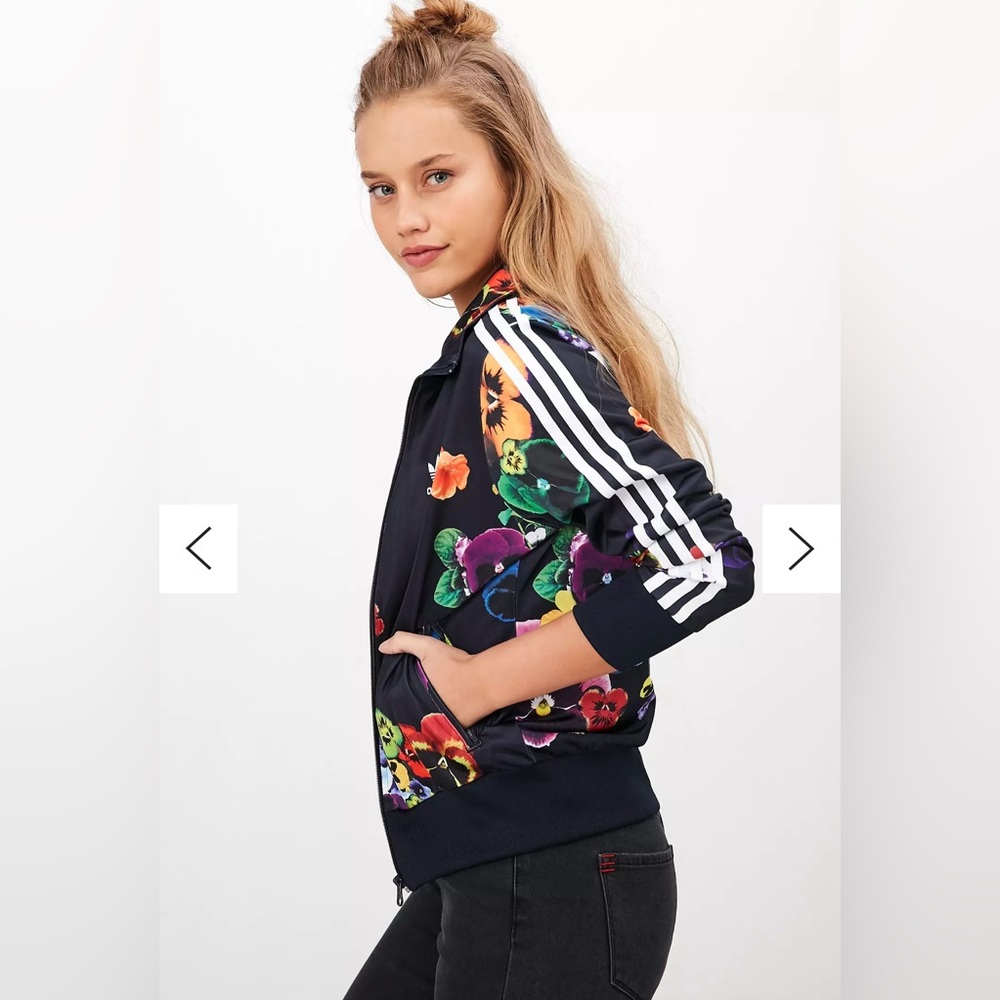 Adidas Originals Floral Burst Firebird Women’s Crew Track Jacket (Small)